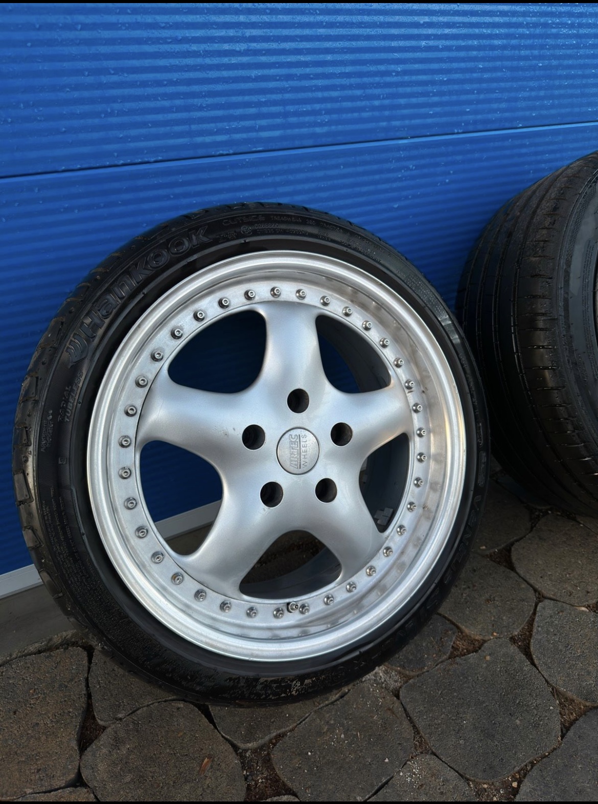 Artec L (17inch) 2 piece