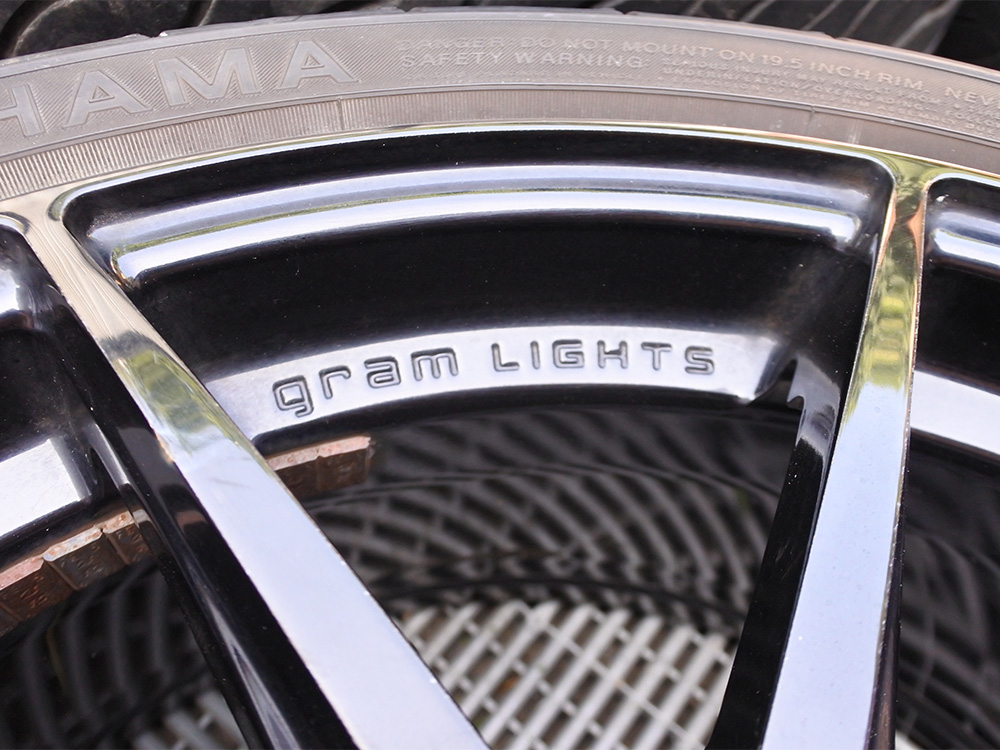 RAYS Gram Lights 57FXX 19×8.5 and 19×9.5 wheels