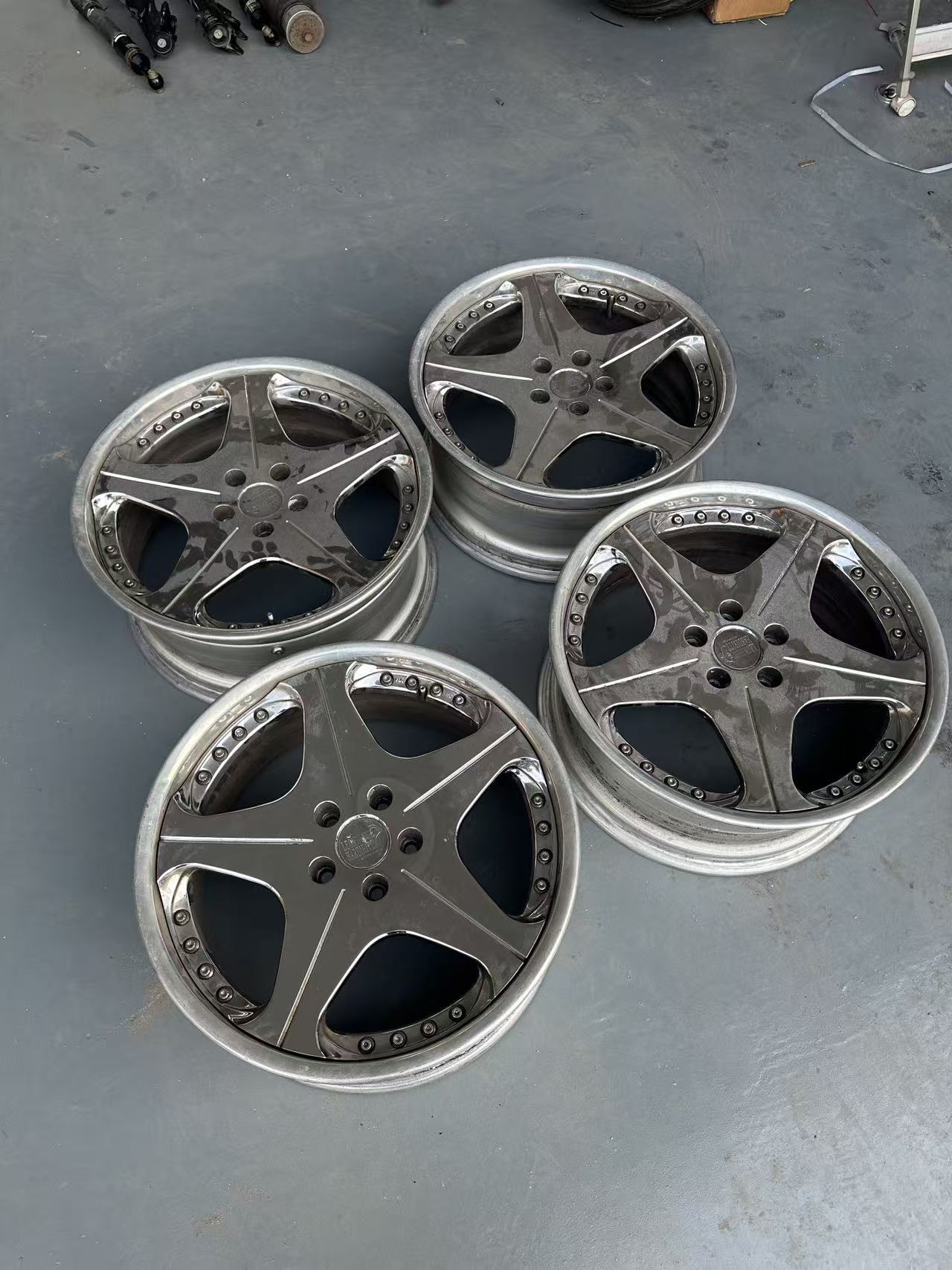 Leon Hardiritt Orden 19 5×114.3