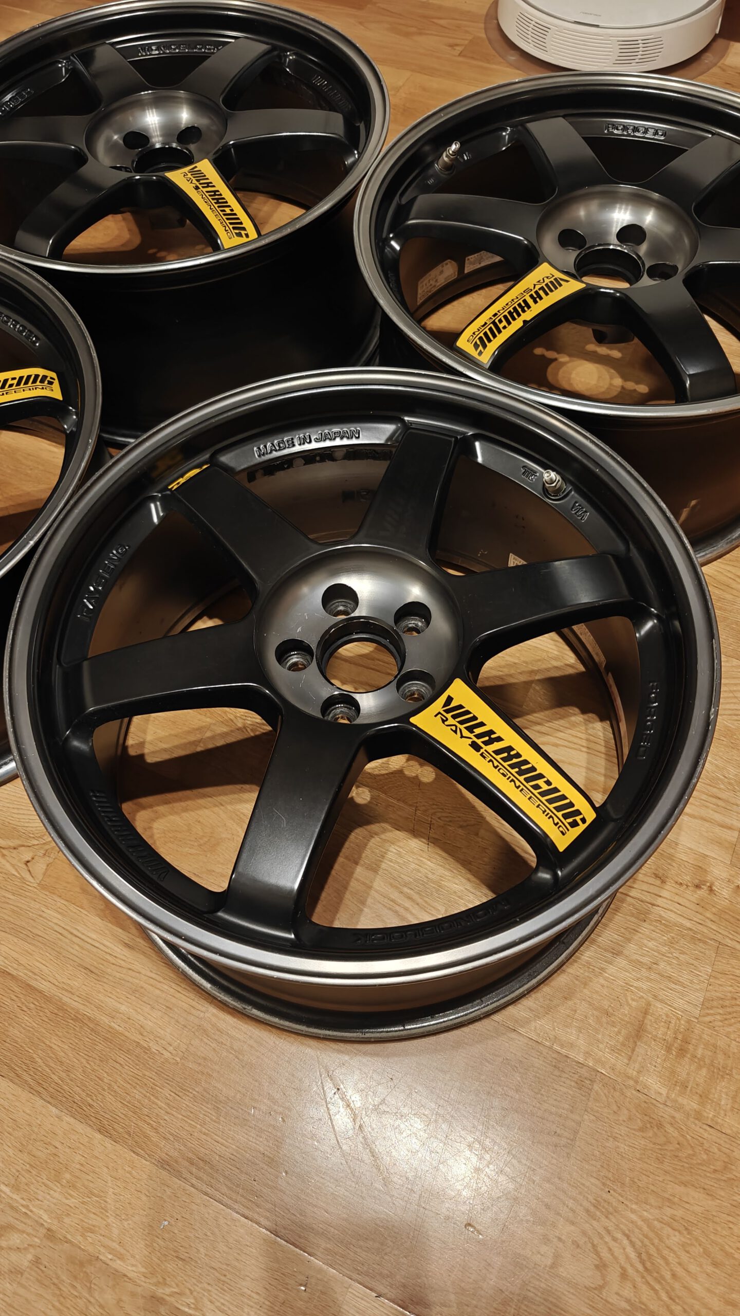 Volk TE37SL Black Edition 18×8.5 +35 5×100