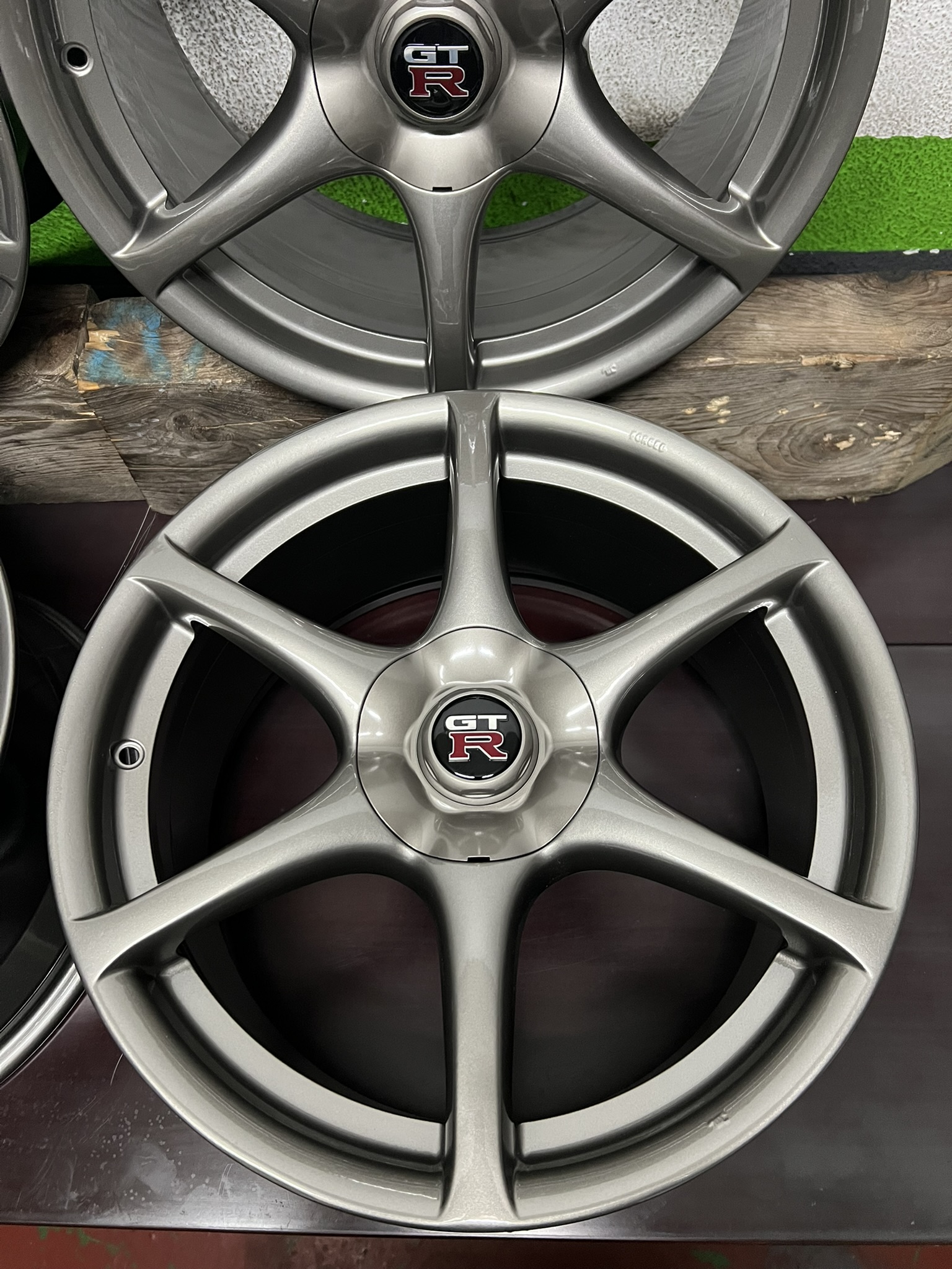 R34 GT-R Skyline 18×9 ET30 OEM Wheel