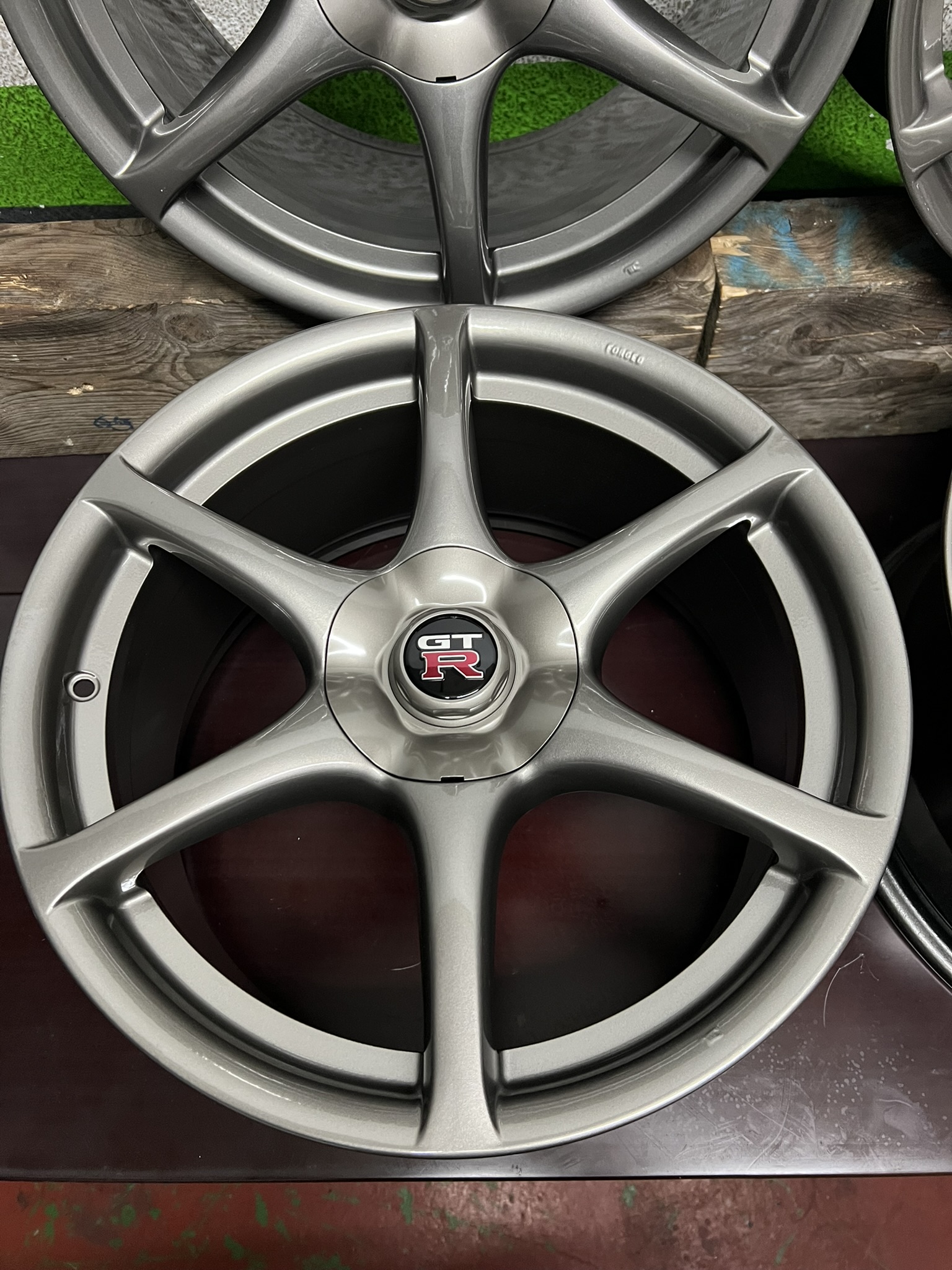 R34 GT-R Skyline 18×9 ET30 OEM Wheel