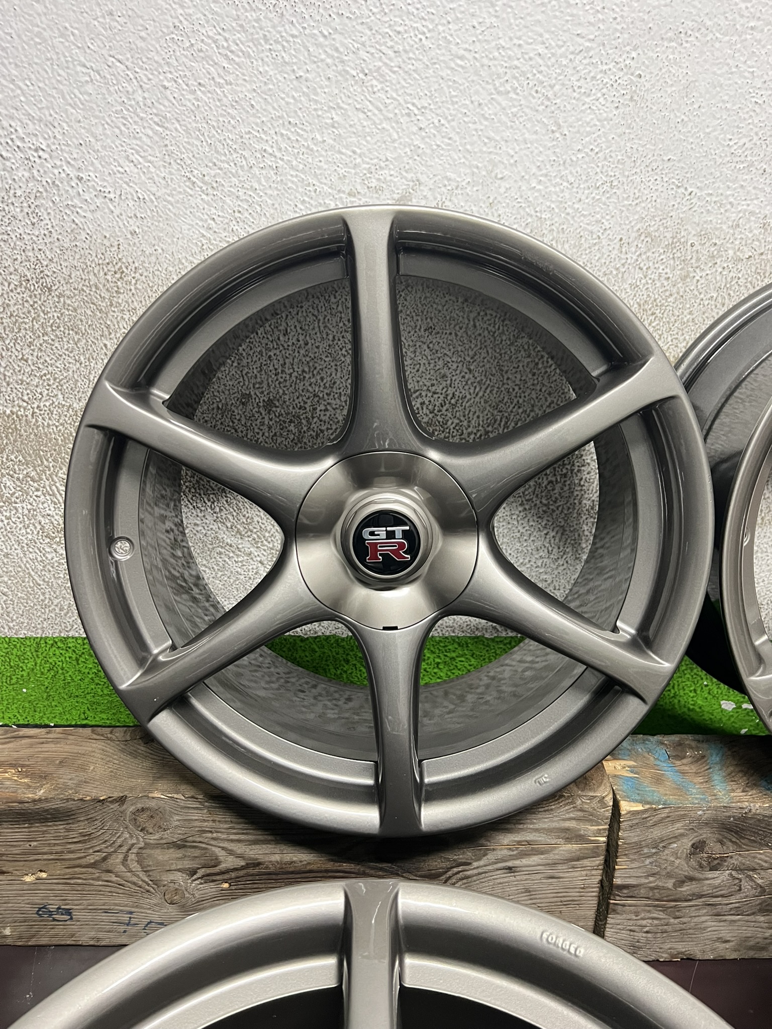 R34 GT-R Skyline 18×9 ET30 OEM Wheel
